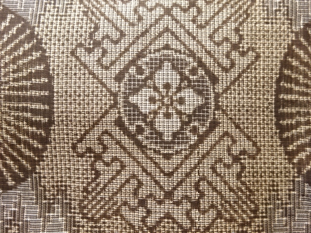 JAPANESE KIMONO / ANTIQUE KIMONO / SILK / DORO OSHIMA TSUMUGI / WOVEN RHOMBUS FLOWER